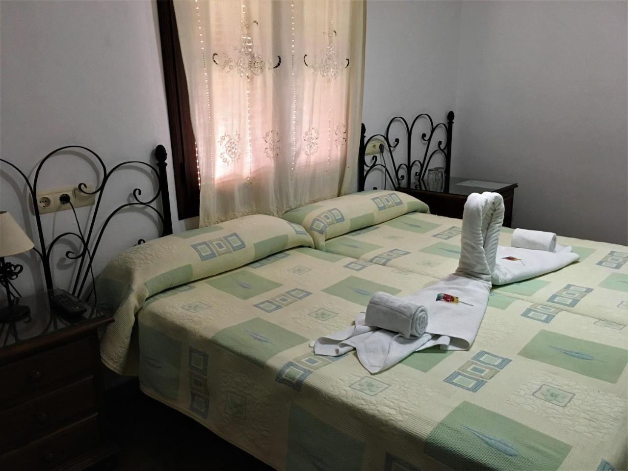 La Despensa del Valle Restábal Esterno foto
