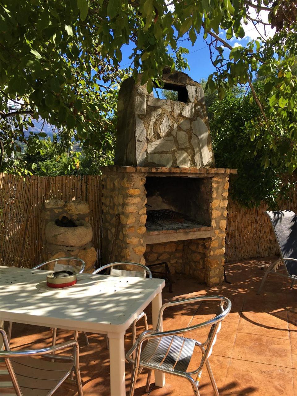 La Despensa del Valle Restábal Esterno foto